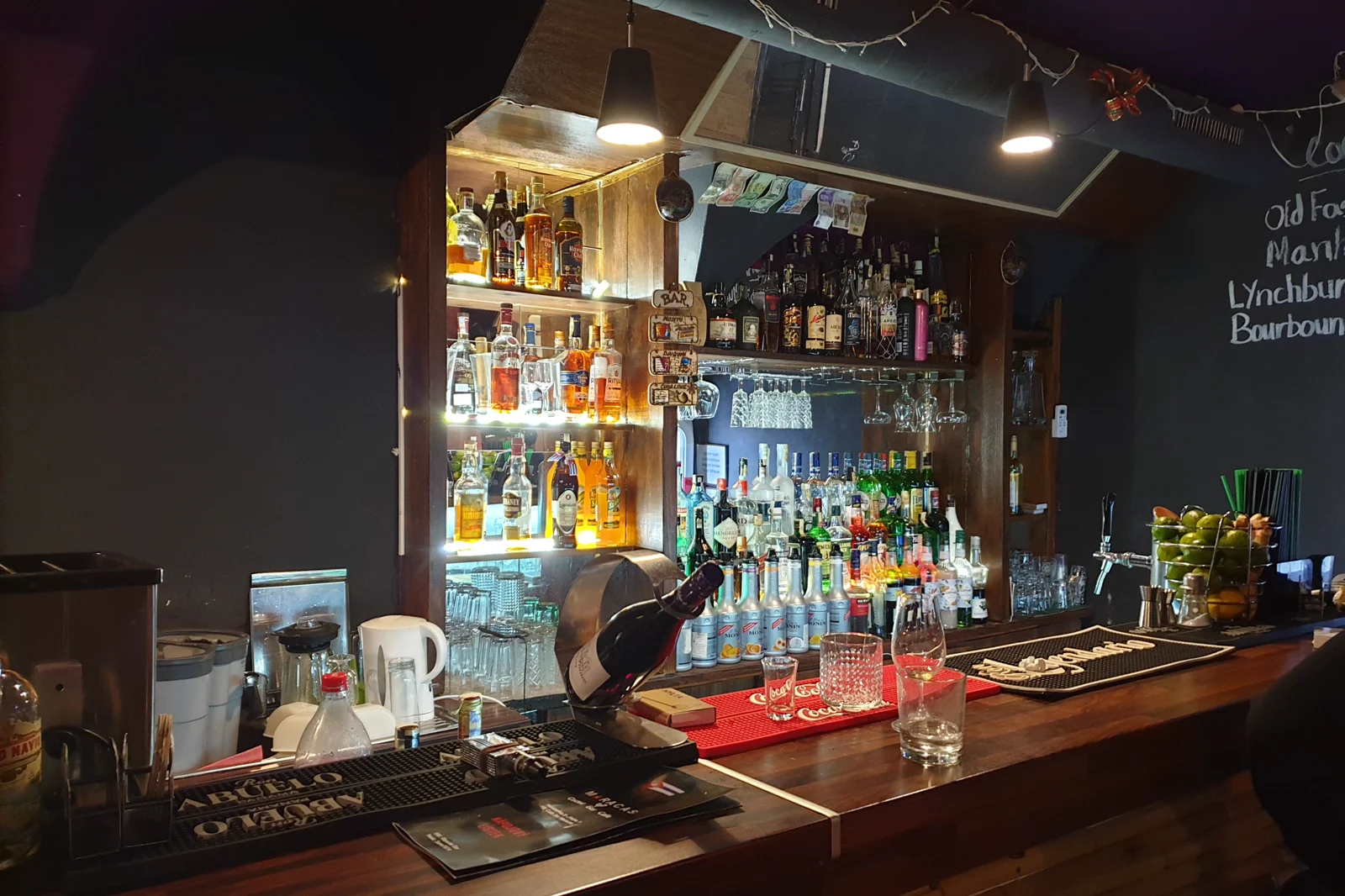 Maracas Bar